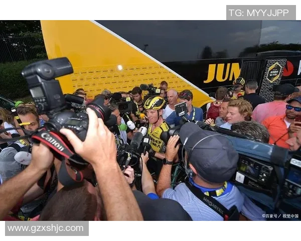 开网约车的足球明星如何在赛场之外创造新机会与生活方式